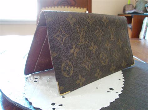 louis vuitton checkbook cover authentic